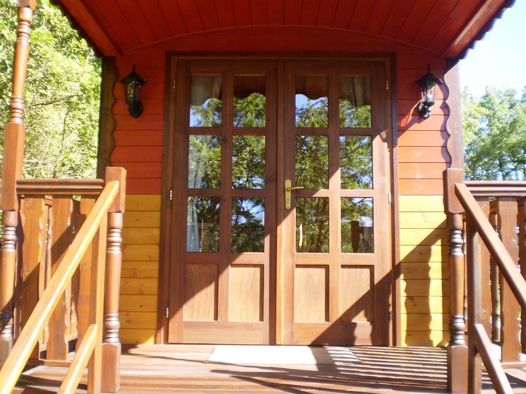 Les Roziers - Roulotte Bed and Breakfast Bagnac Rum bild