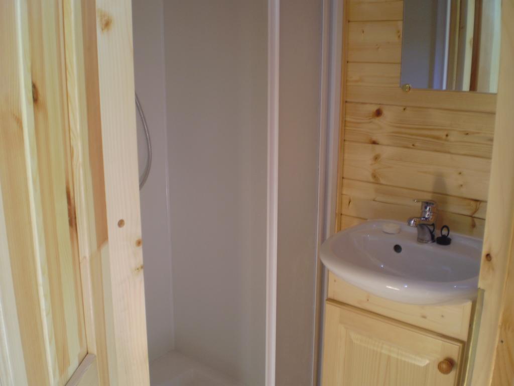 Les Roziers - Roulotte Bed and Breakfast Bagnac Rum bild